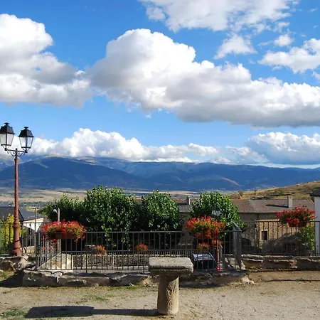 Casa De Pueblo Con Patio En Apartamento *